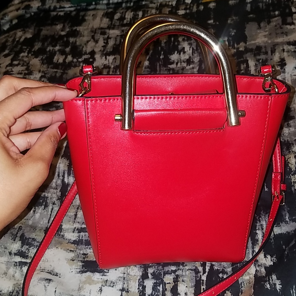 Crossbody structured handbag